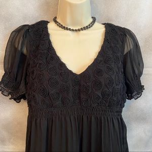 Black Roses - Blouse with Lacy Rose Appliqués